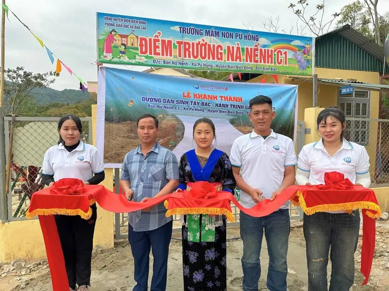 Hình ảnh các chương trình khuyến mãi và ưu đãi hấp dẫn tại KC88 và K88C, biểu tượng tiền thưởng và quà tặng