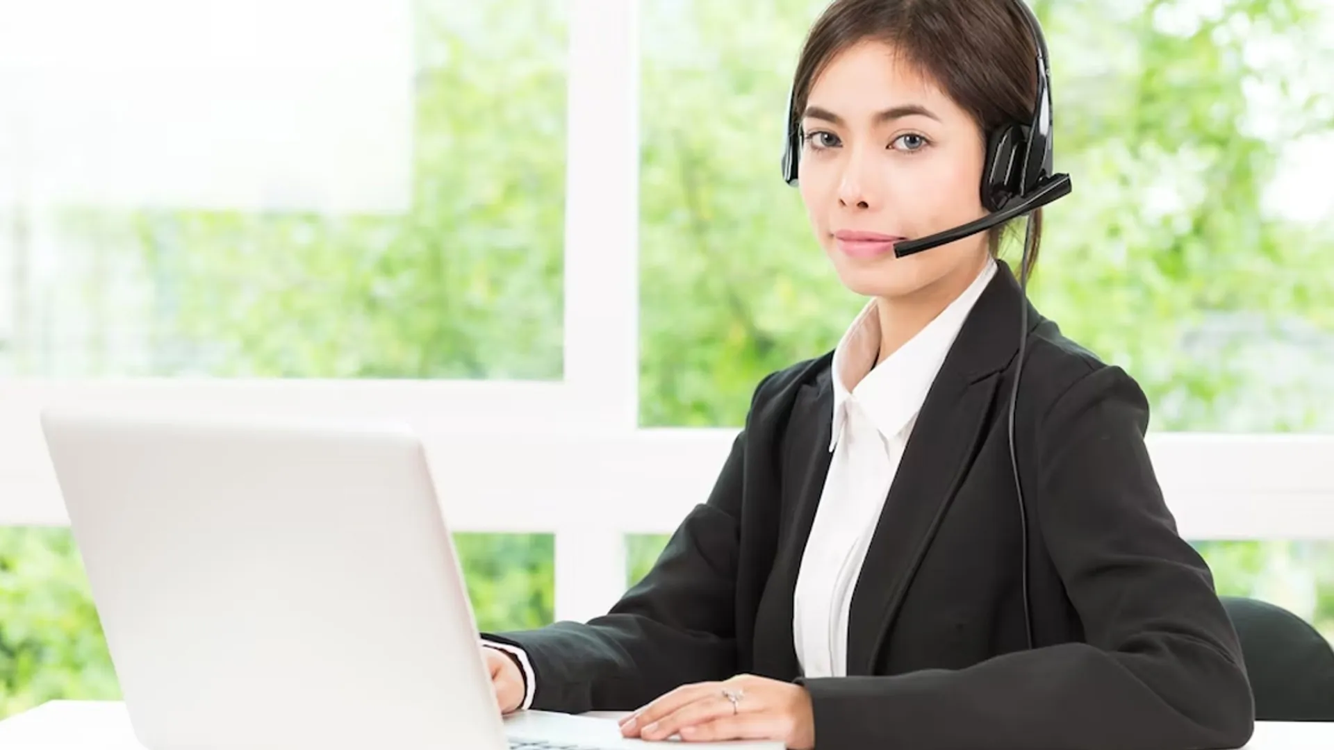 Hình ảnh trung tâm hỗ trợ khách hàng KC88 và K88C